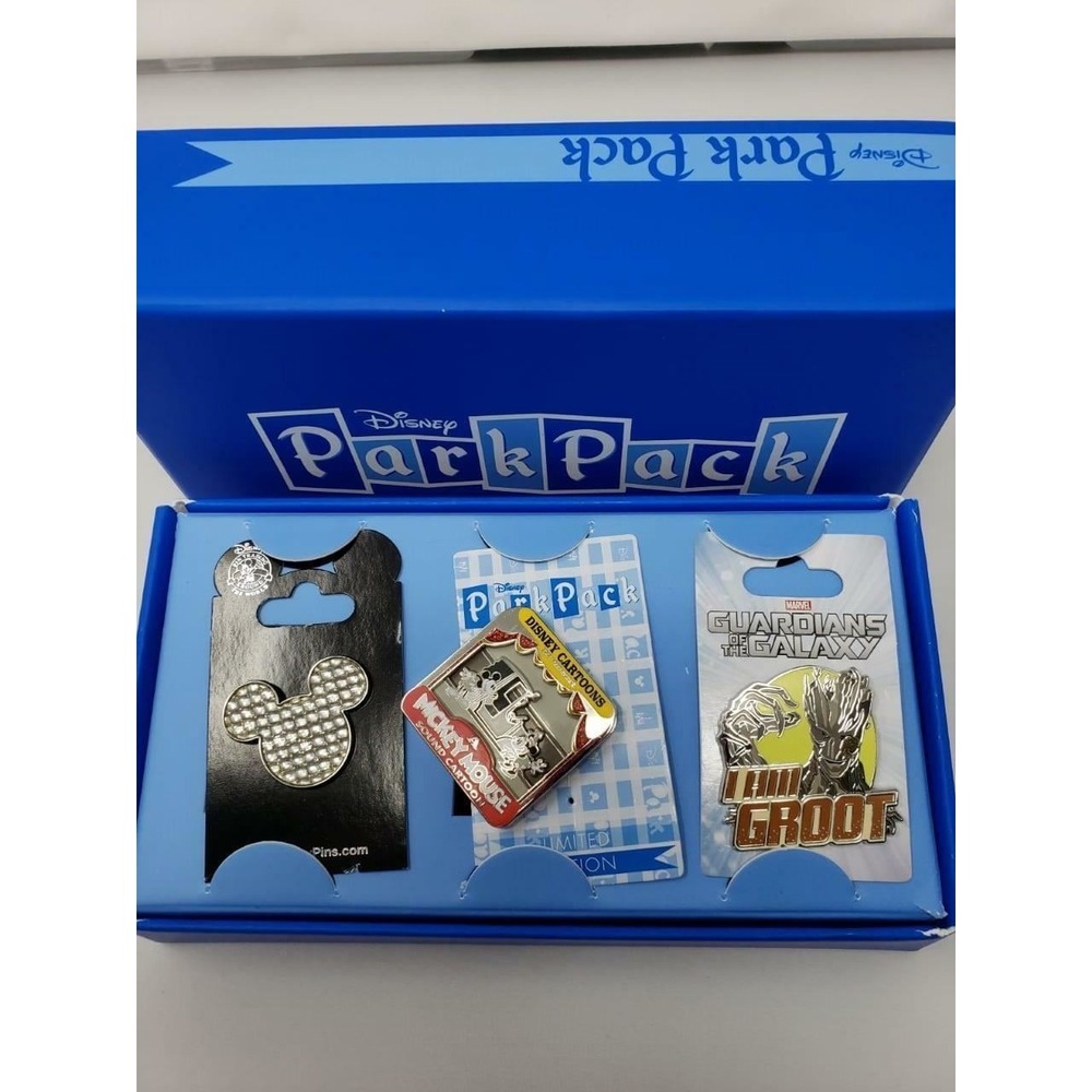 New in box Disney Park Pack Pin set Mickey head,  old time Mickey Mouse,  Groo